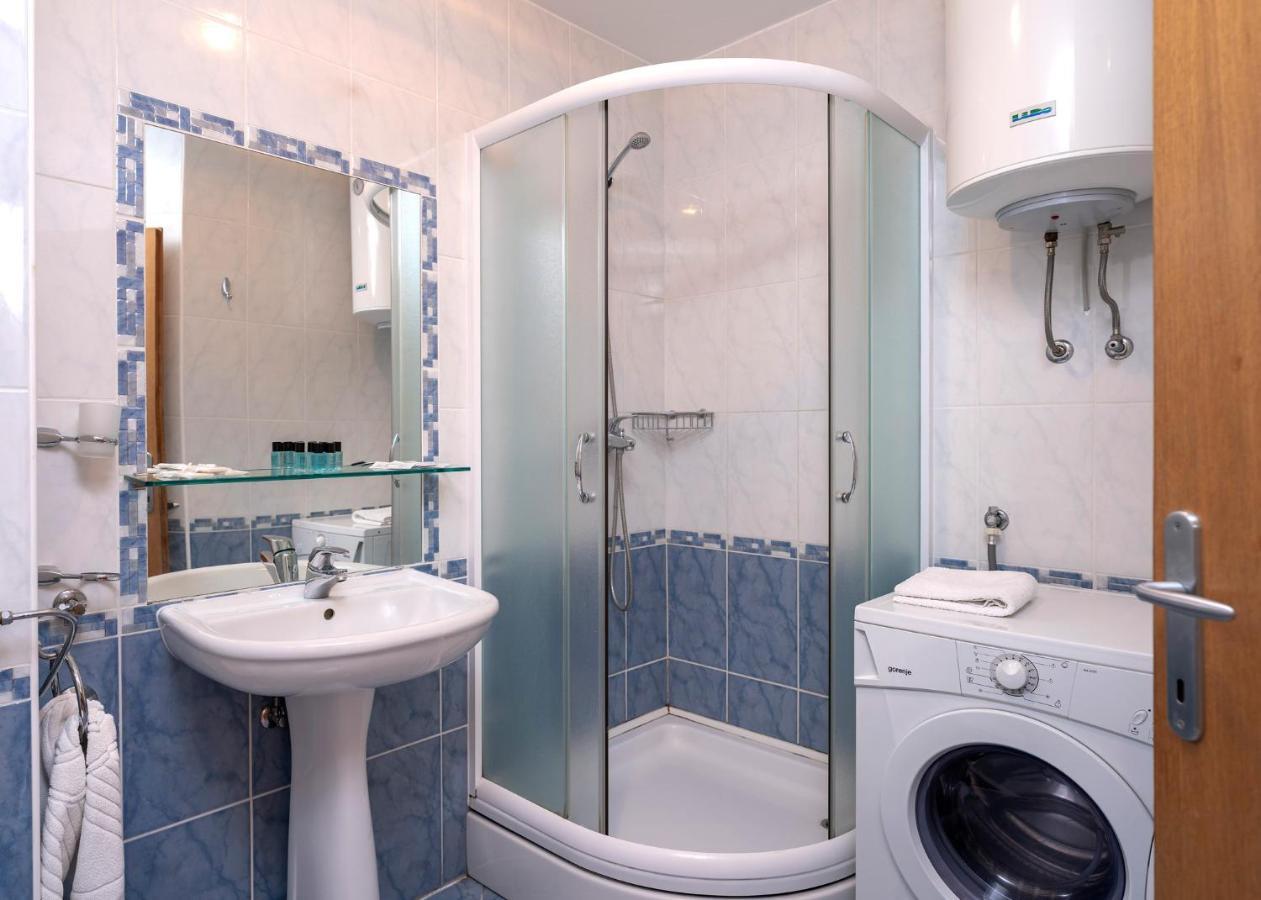 Villa Dalmatia Apartments Bol Luaran gambar