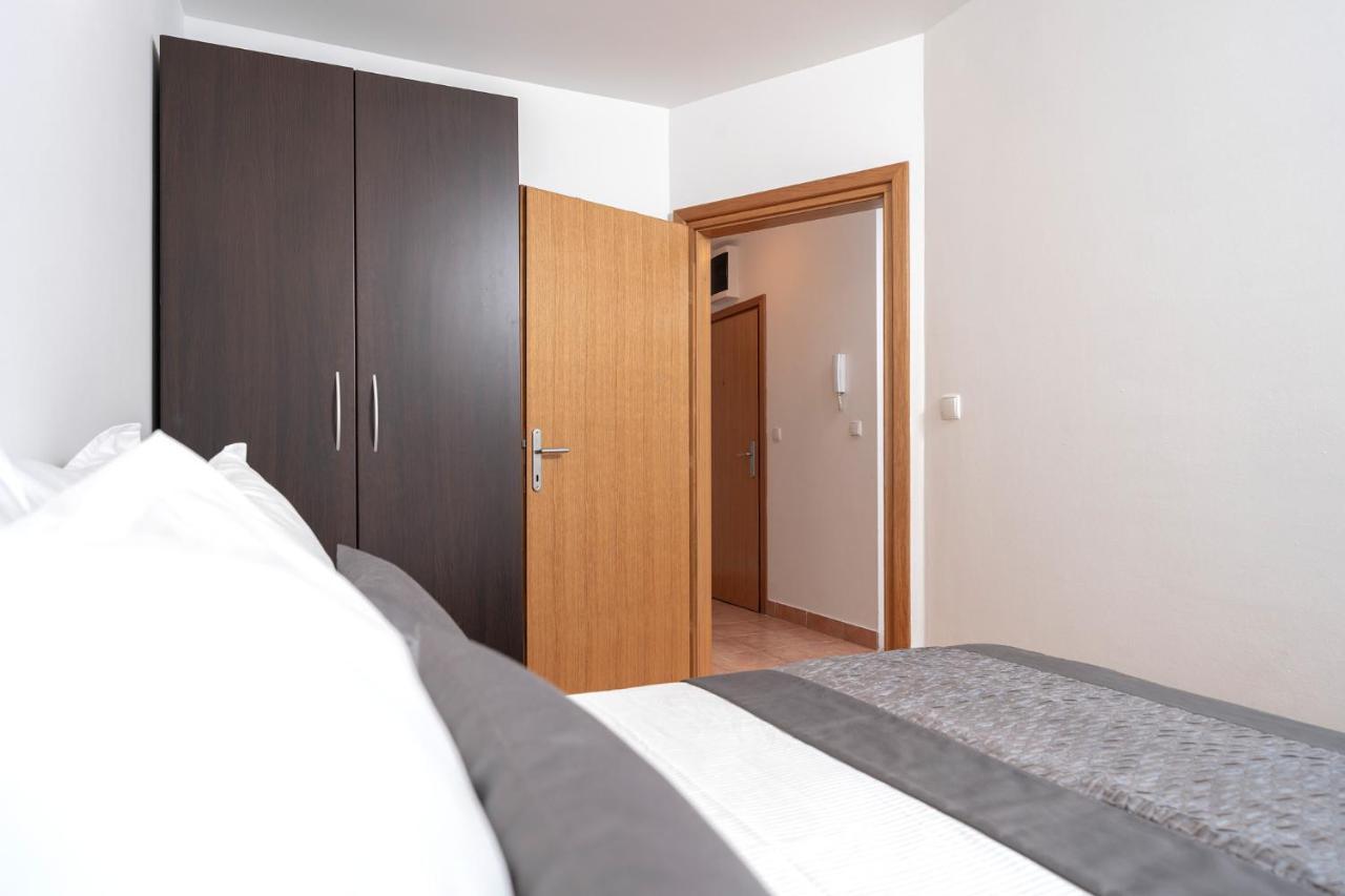 Villa Dalmatia Apartments Bol Luaran gambar