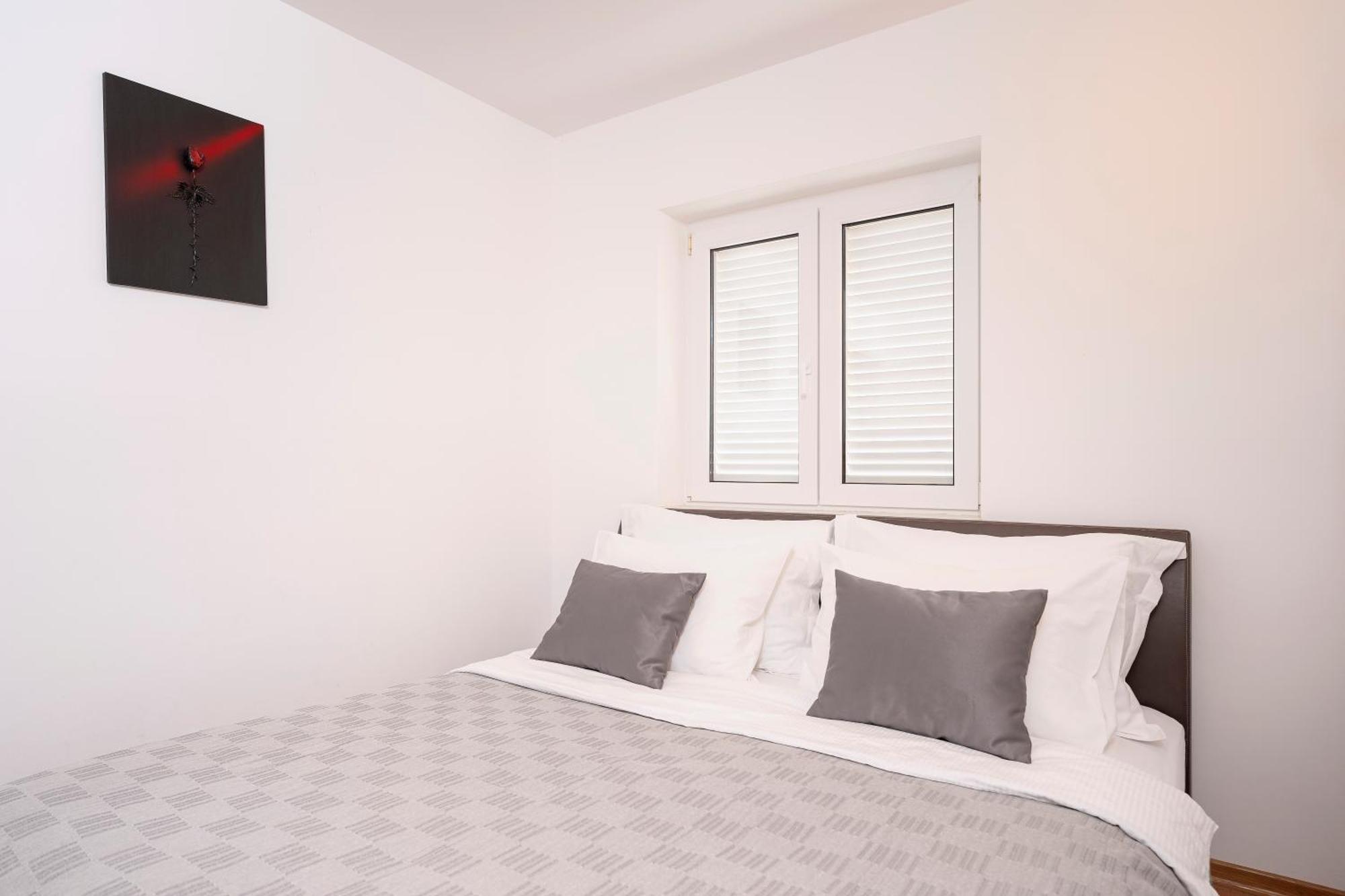 Villa Dalmatia Apartments Bol Luaran gambar