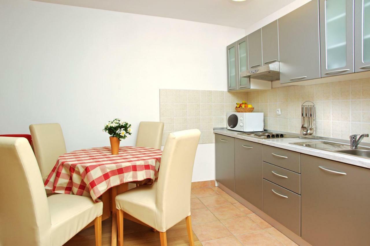 Villa Dalmatia Apartments Bol Luaran gambar