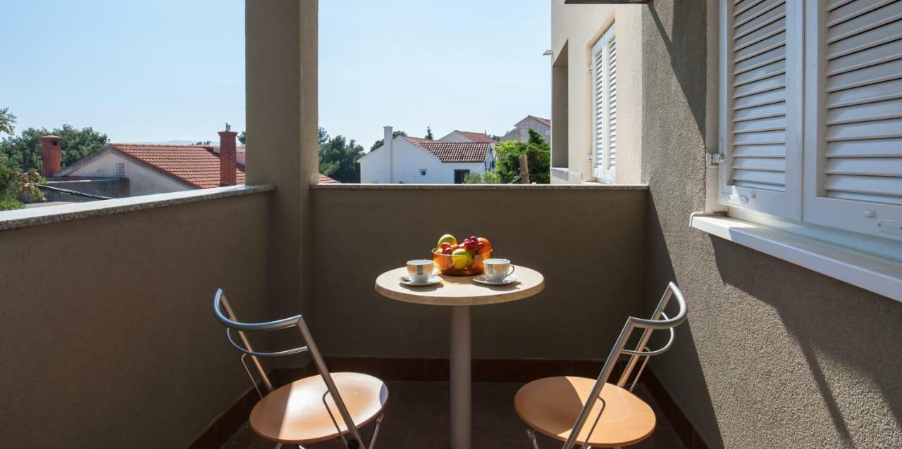 Villa Dalmatia Apartments Bol Luaran gambar